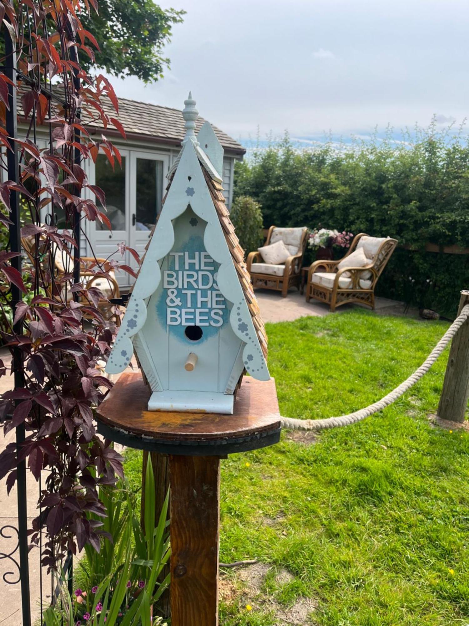 Birds And The Bees Summer House Endon Exterior foto