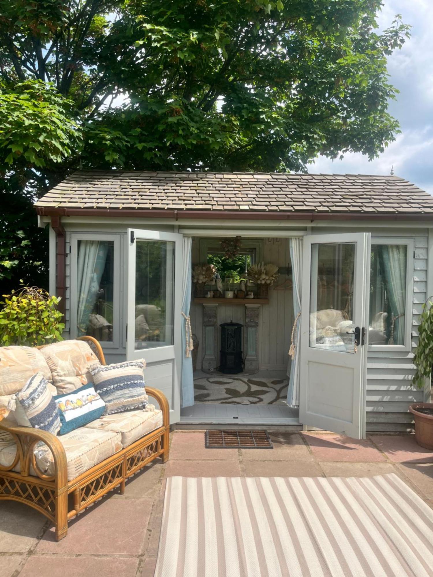 Birds And The Bees Summer House Endon Exterior foto